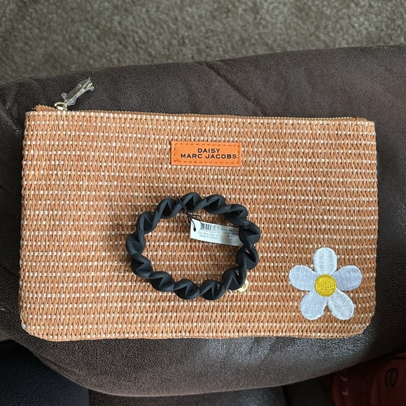 Not so Mystery (8 Item Bundle) - Picture 4 of 8